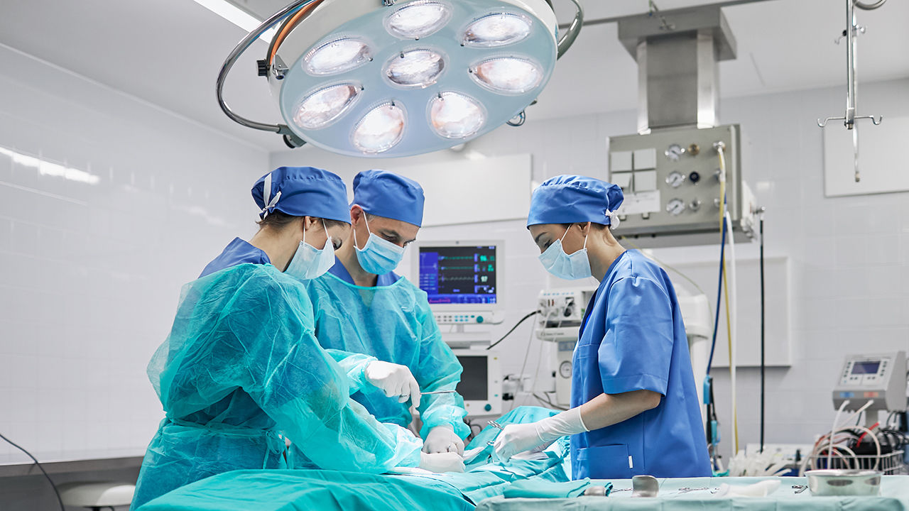Yelling, cursing less likely to break out in operating rooms when female surgeons are present