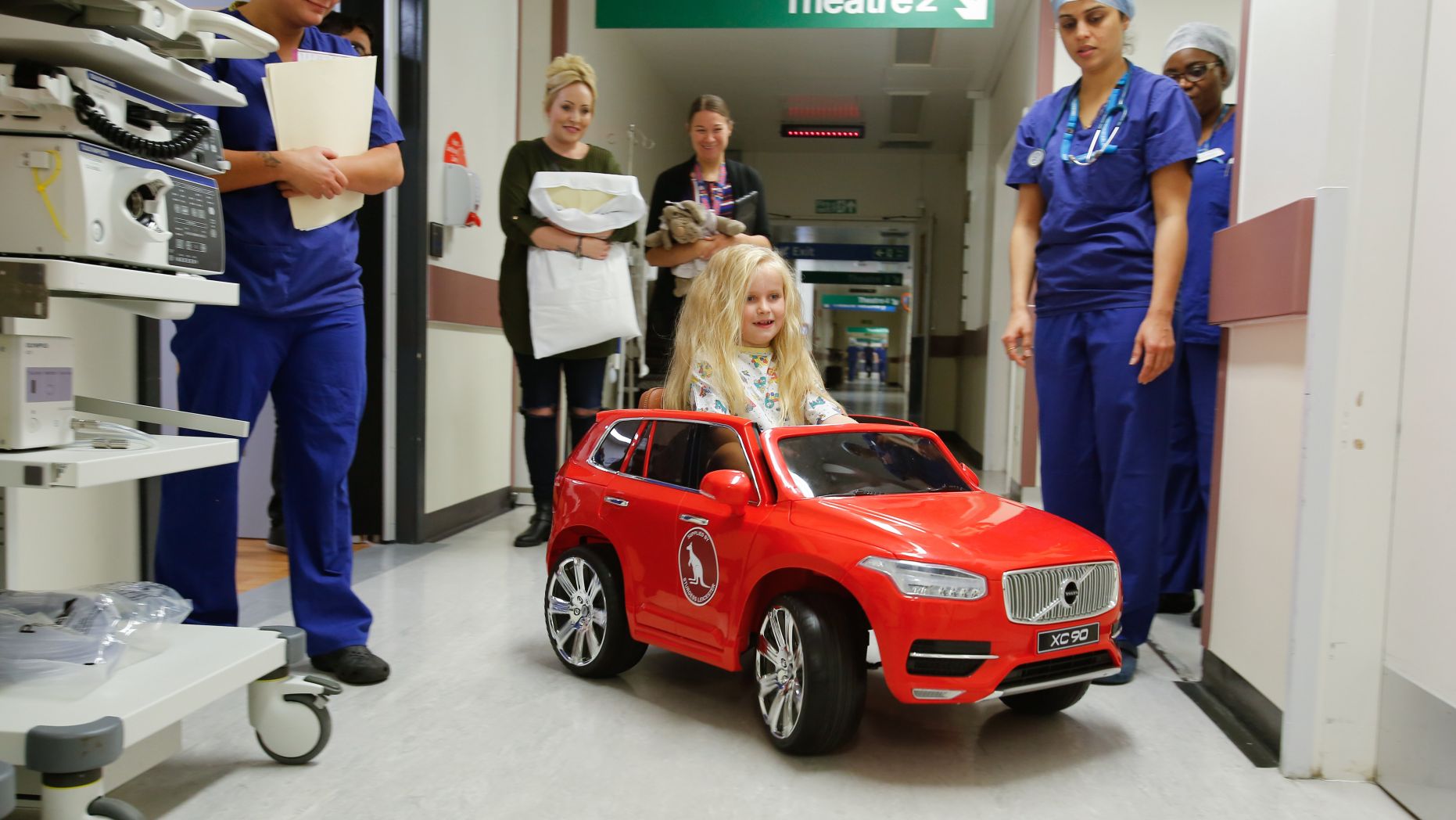 Hospital lets kids ‘drive’ to surgery with motorized car